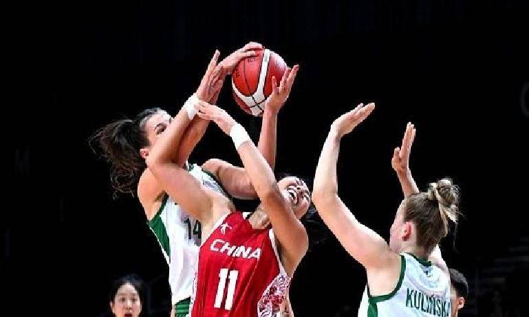 中原暴熊队对阵关中雪豹队，摩托车赛大师赛失利，内线统治篮板——节奏掌控在手-爱游戏