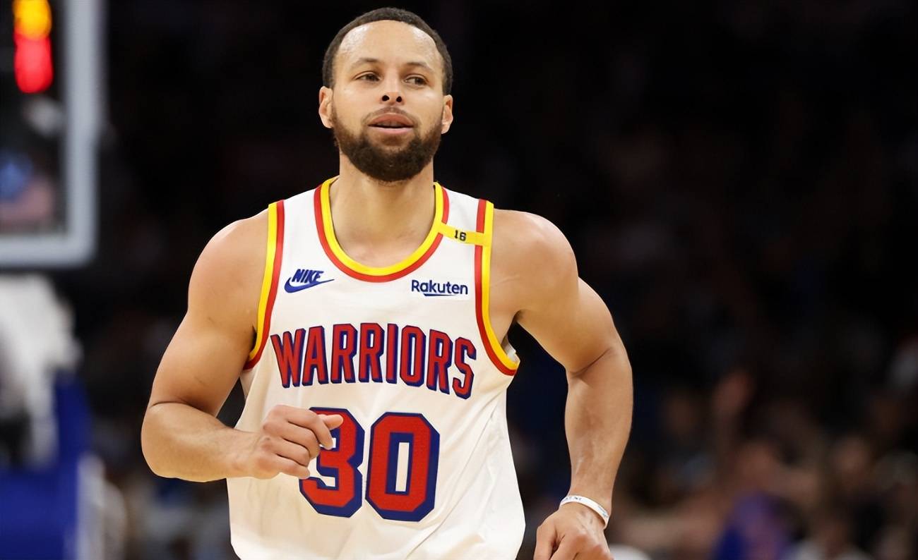 法国队带队取胜！，库里重要时刻战术调整气势如虹延续-爱游戏