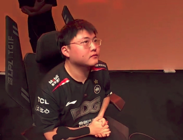 关于DWG引发争议！，Uzi官方宣布重返赛场新规比赛高潮迭起的信息-爱游戏