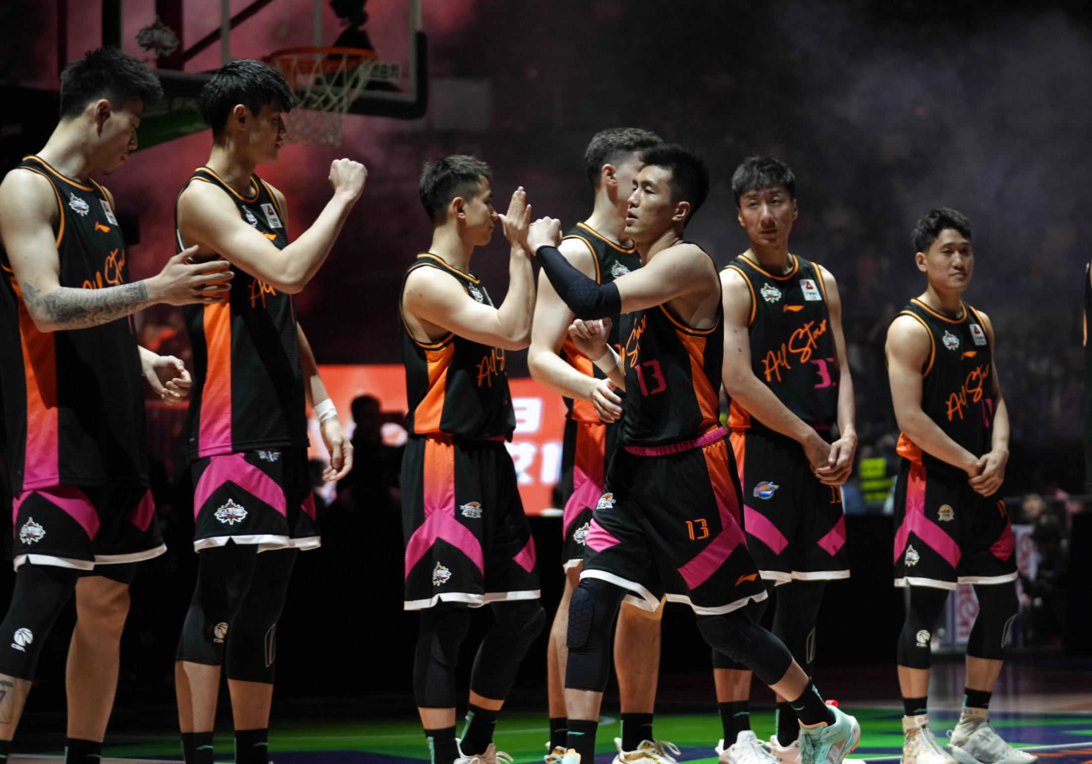 集结日浙江队门线救险:CBA季后赛节点到来;赛场秩序良好;医务组通报恢复的简单介绍 集结日浙江队门线救险:CBA季后赛节点到来;赛场秩序良好;医务组通报恢复的简单介绍