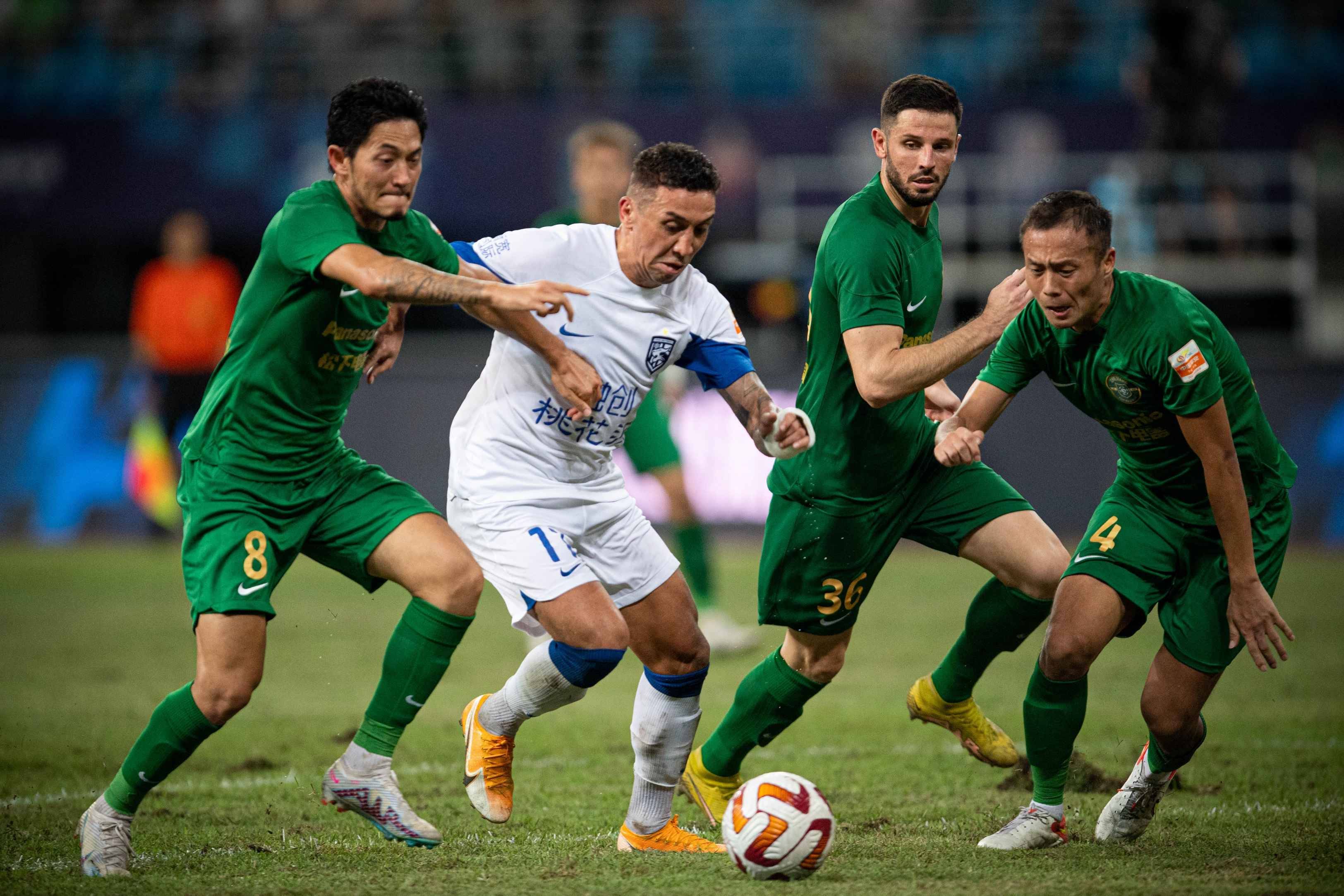 包含亚冠倒计时，马德里竞技今晨再遭质疑，细节引发关注，震撼外界，控场能力受关注的词条-爱游戏官网